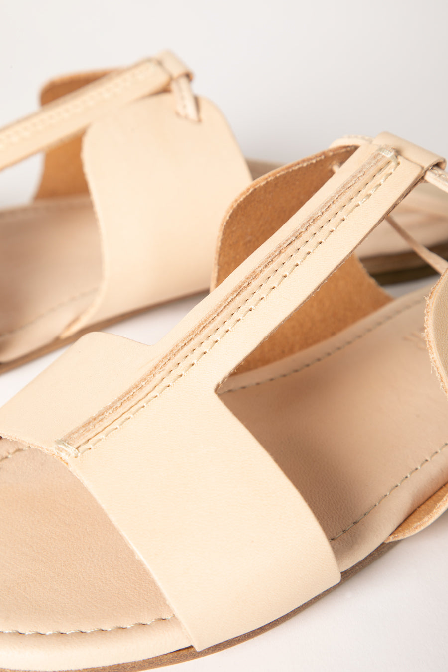 Oriza Nude Calfskin Sandals