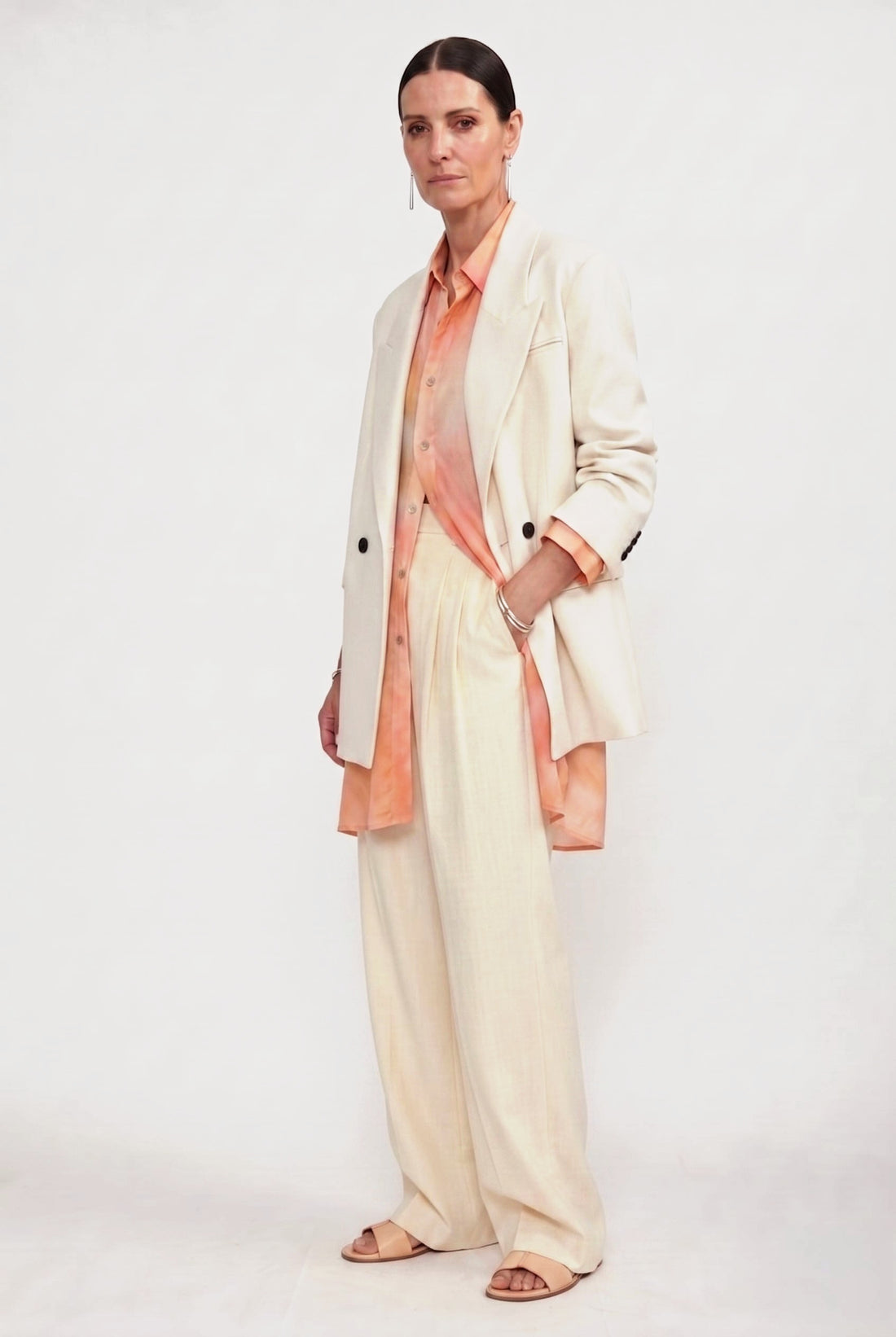 Veste de tailleur Arendt fluide Craie et Pantalon de tailleur Chicago en viscose Craie, Valentine Gauthier