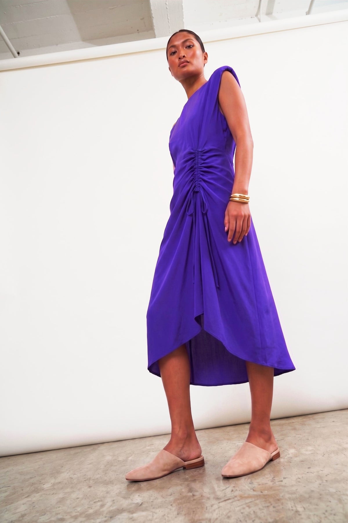 Robe longue Calla en soie Ultraviolet, Valentine Gauthier
