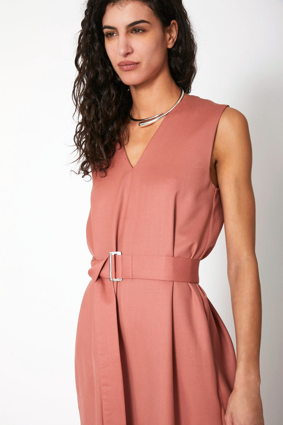Robe Gaeta sans manches en laine froide Rose Dawn, Valentine Gauthier