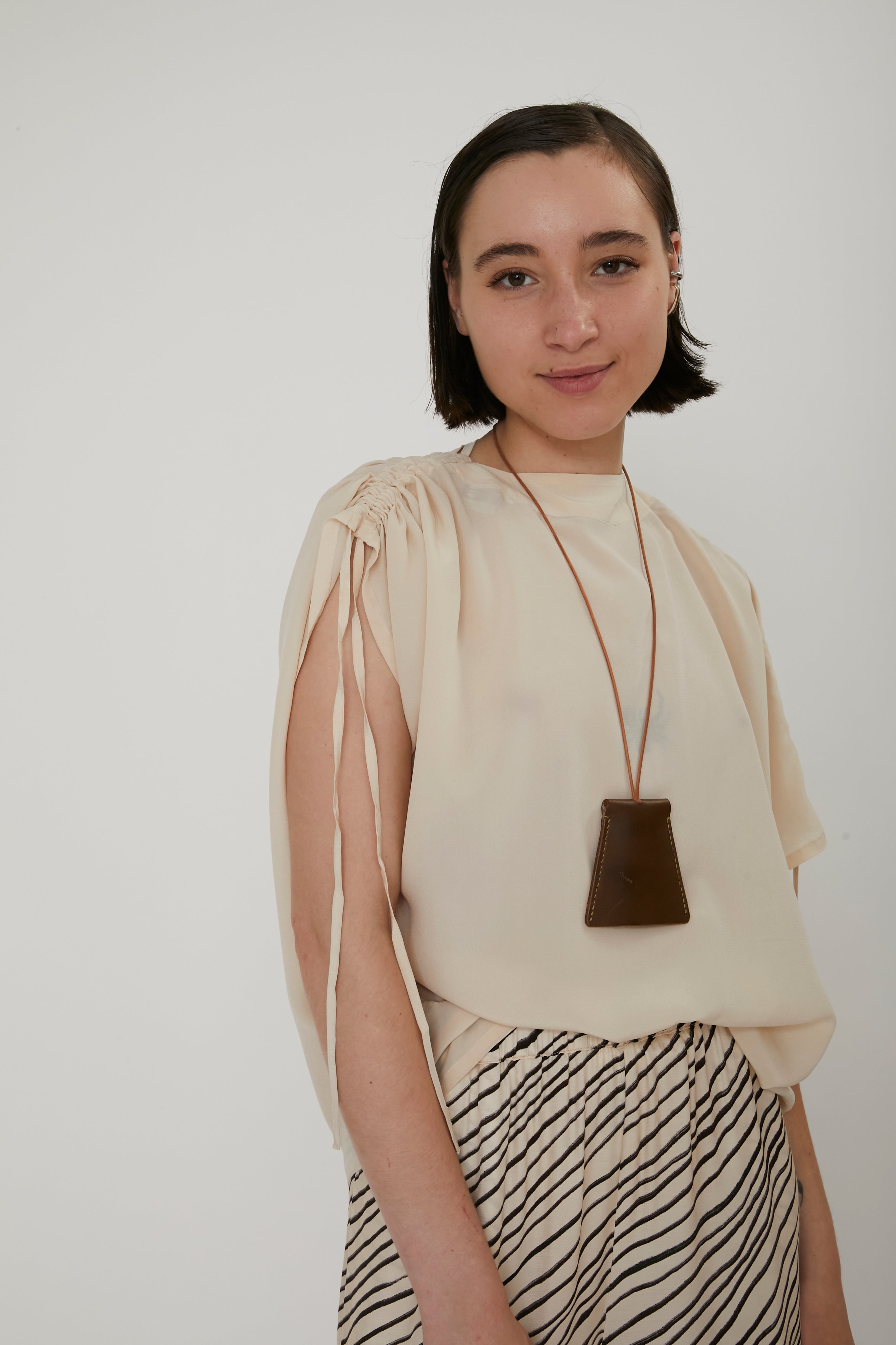 OVERSIZED BLOUSE