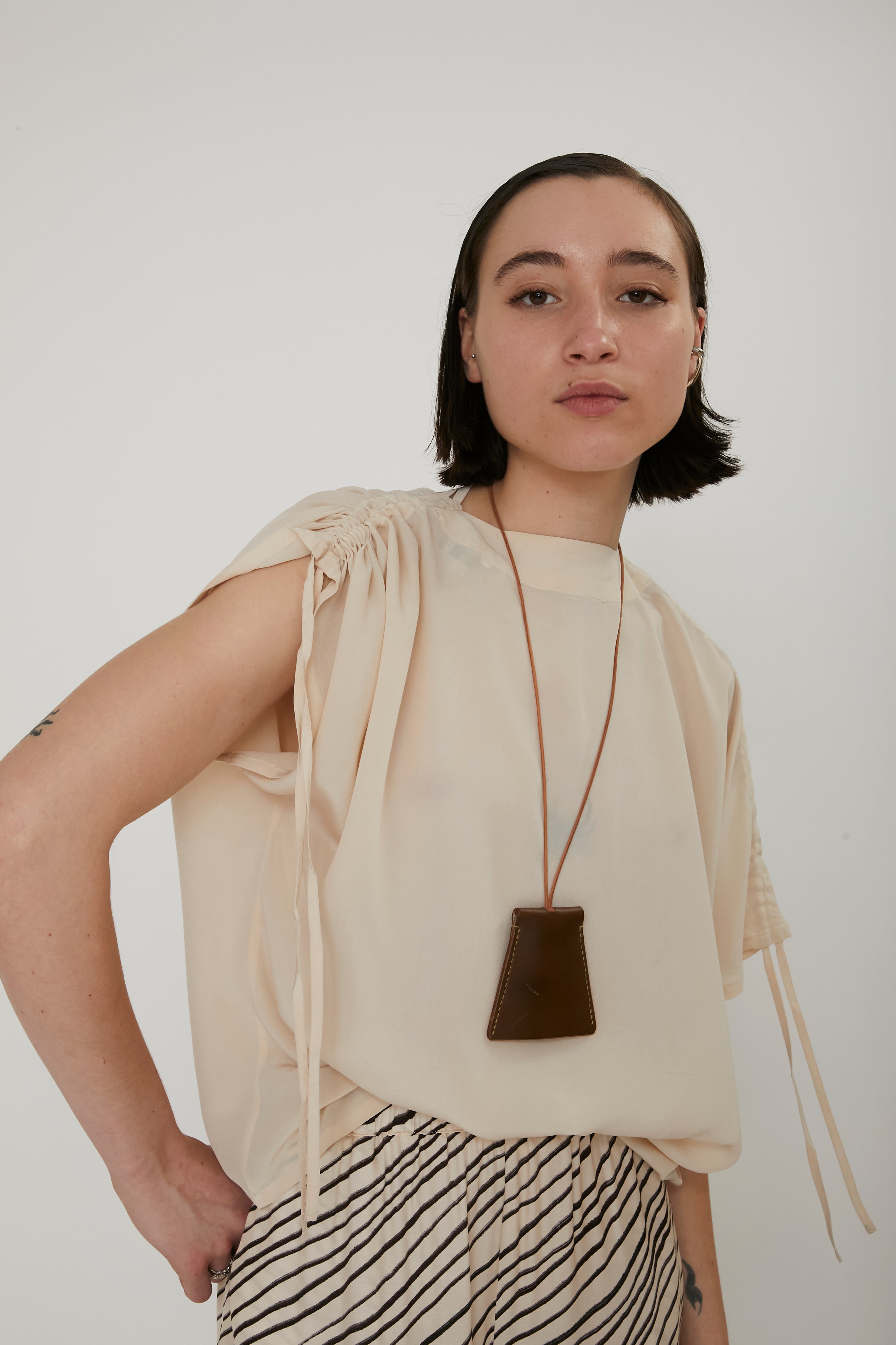 OVERSIZED BLOUSE