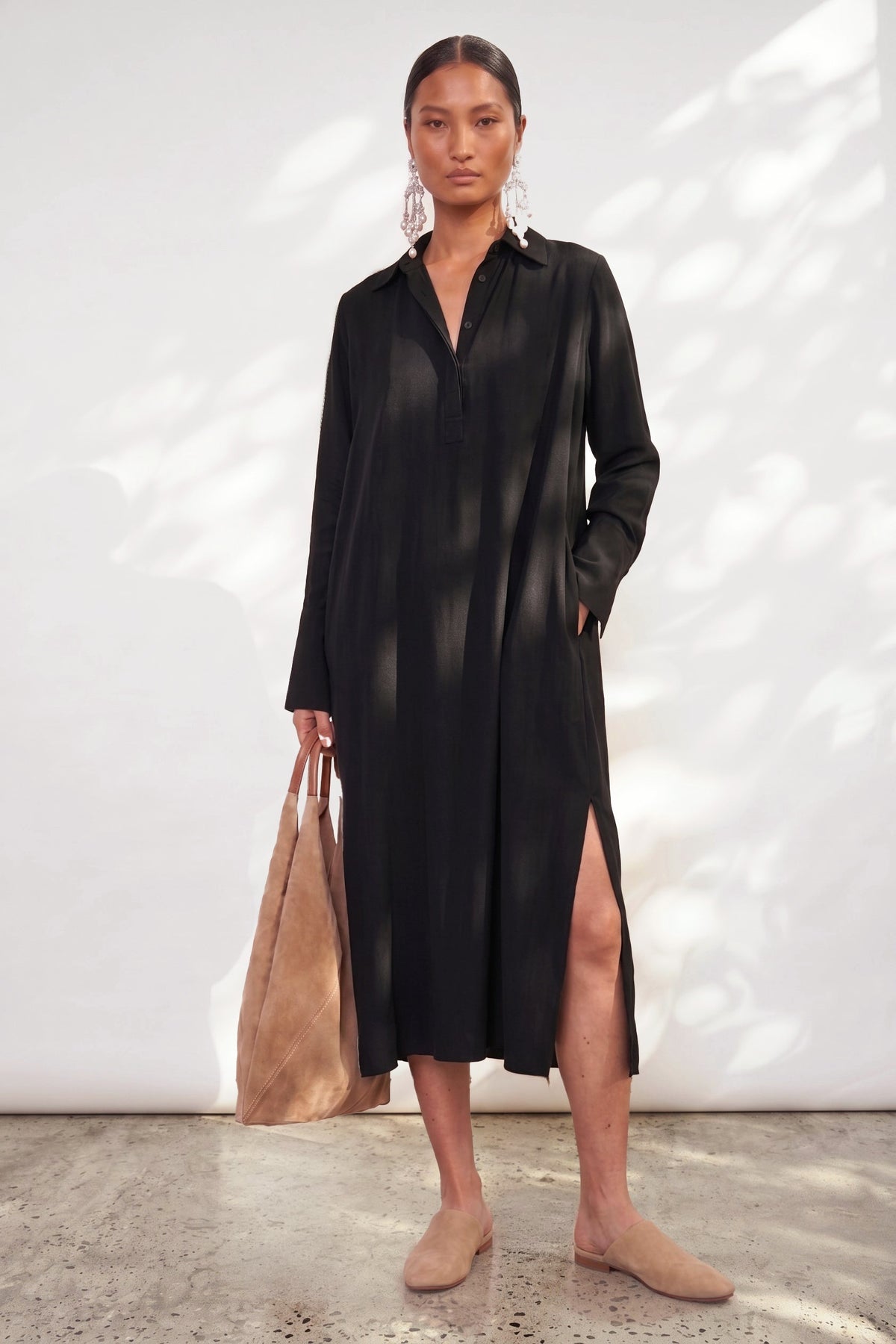 Robe longue Byrds en crêpe de soie Blue Black, Valentine Gauthier