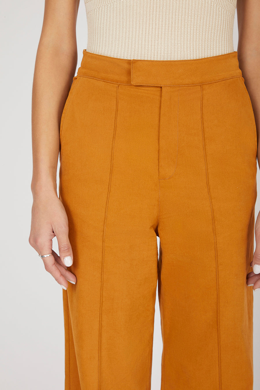 Nerthe Oak Wood Trousers in Cotton Moleskin