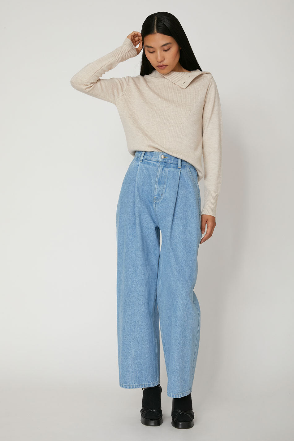 Pull Picasso col montant en laine mérinos craie, Valentine Gauthier